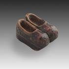 Toggle depicting Shoes